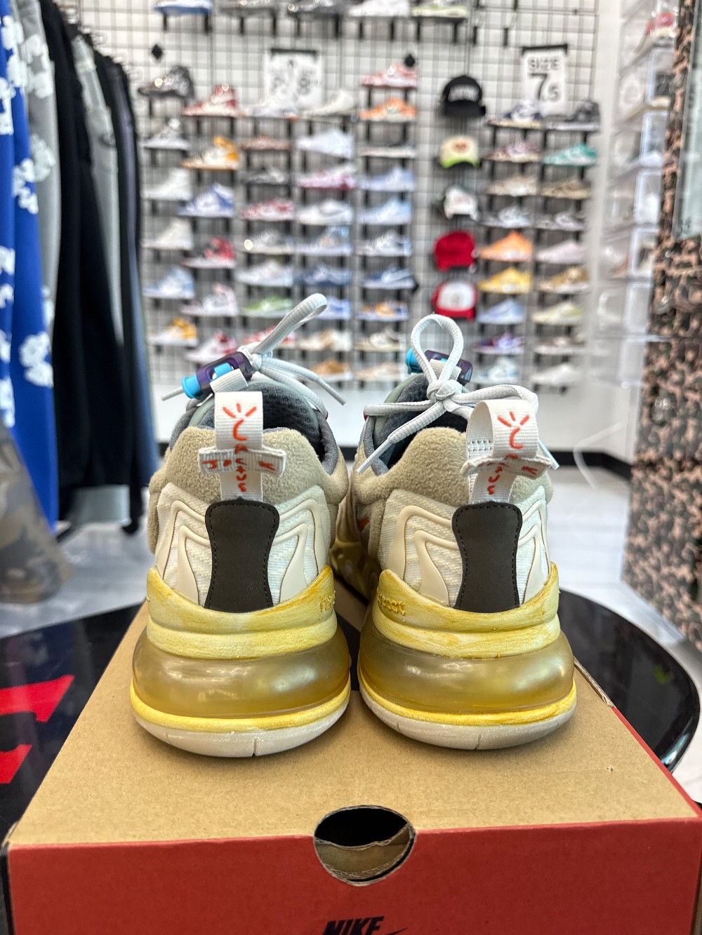 *USED* AIR MAX 270 X TRAVIS SCOTT - CACTUS TRAILS