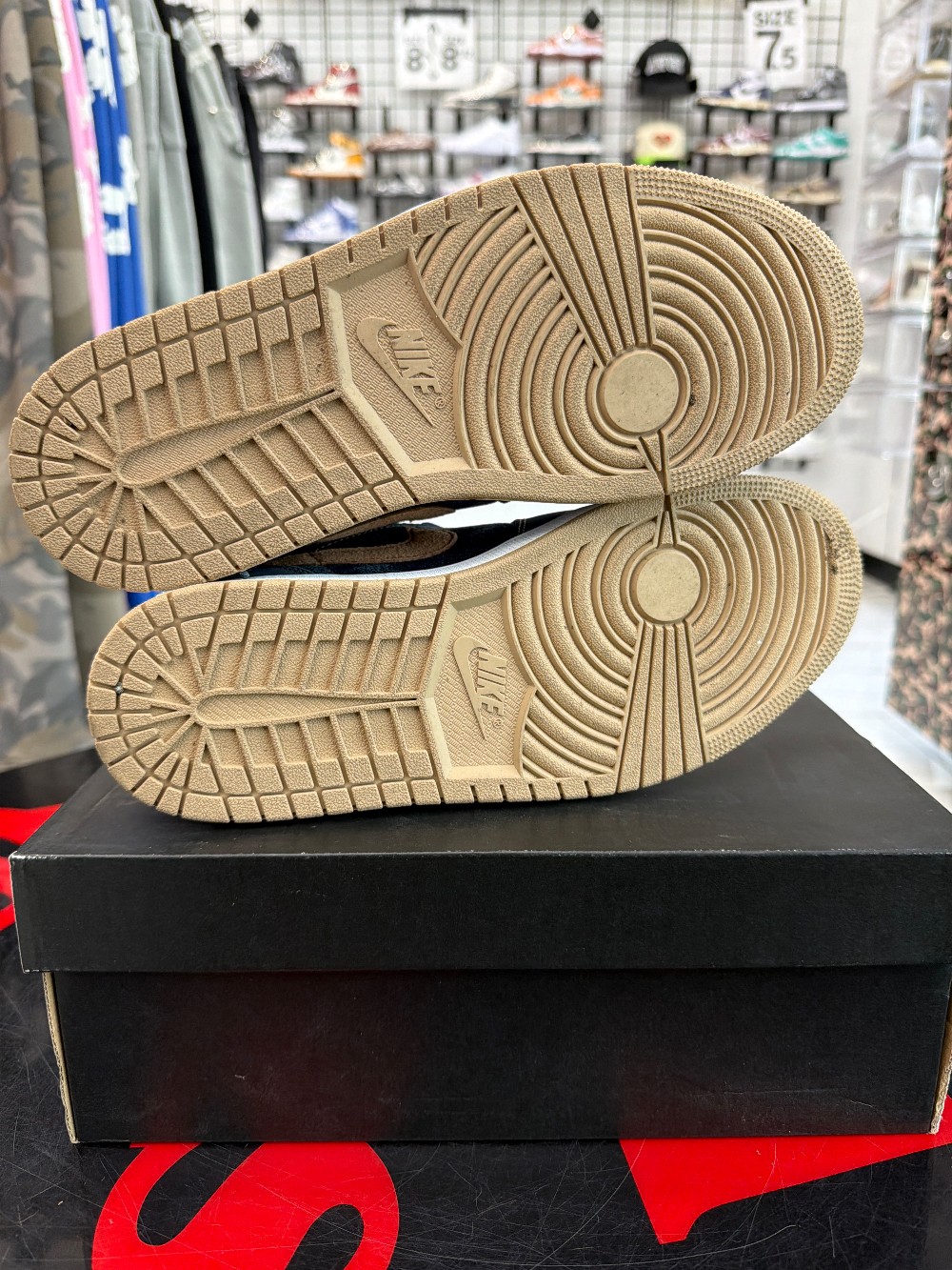 *USED* AJ 1 LOW SE - DENIM