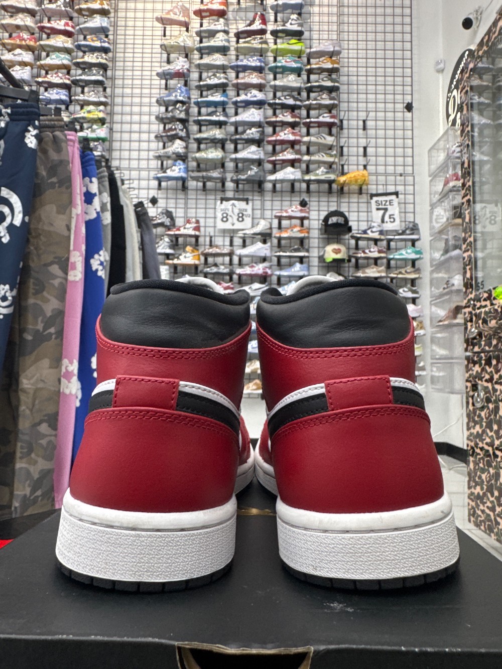 *USED* AJ 1 MID - CHICAGO TOE