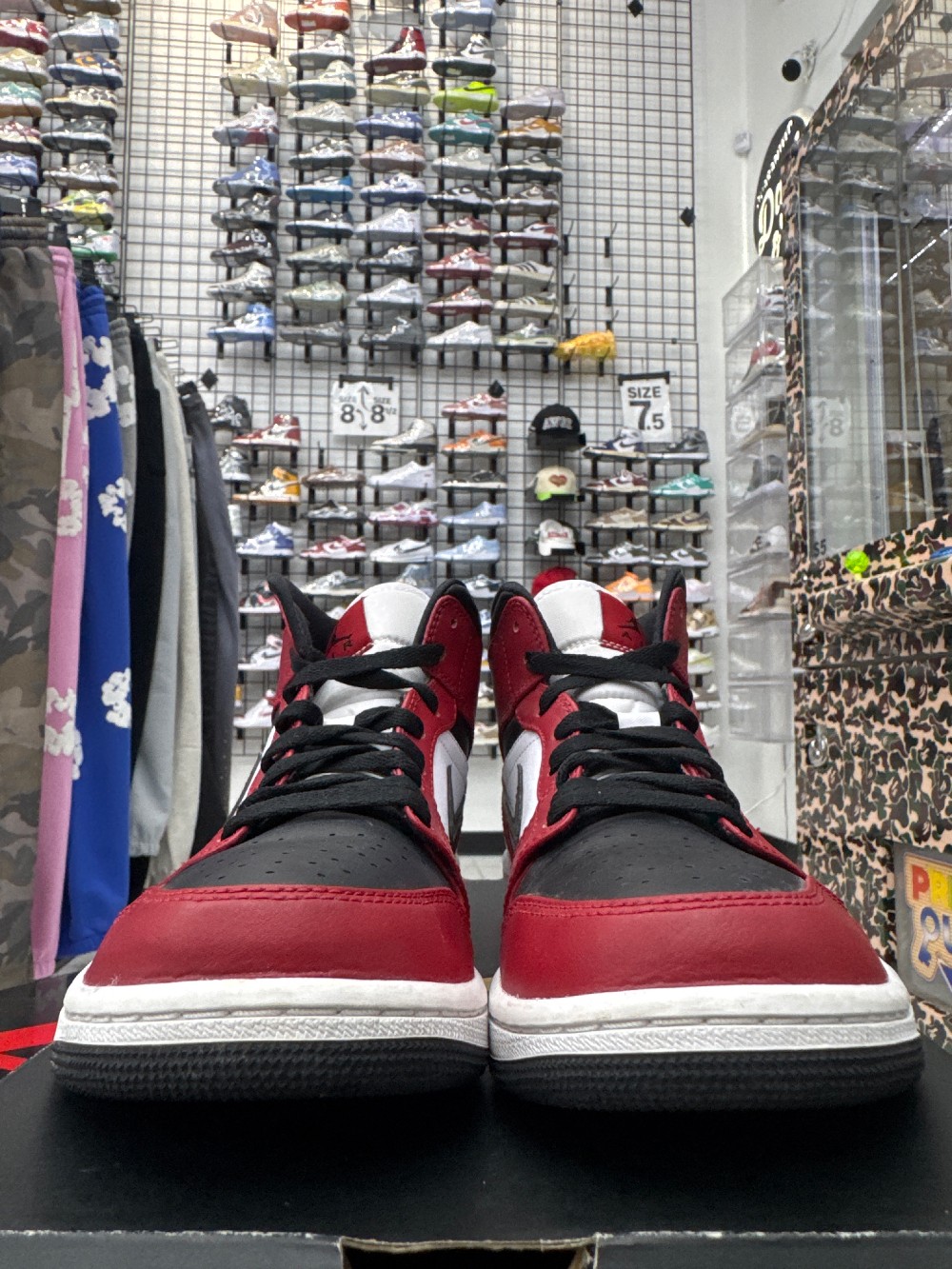 *USED* AJ 1 MID - CHICAGO TOE