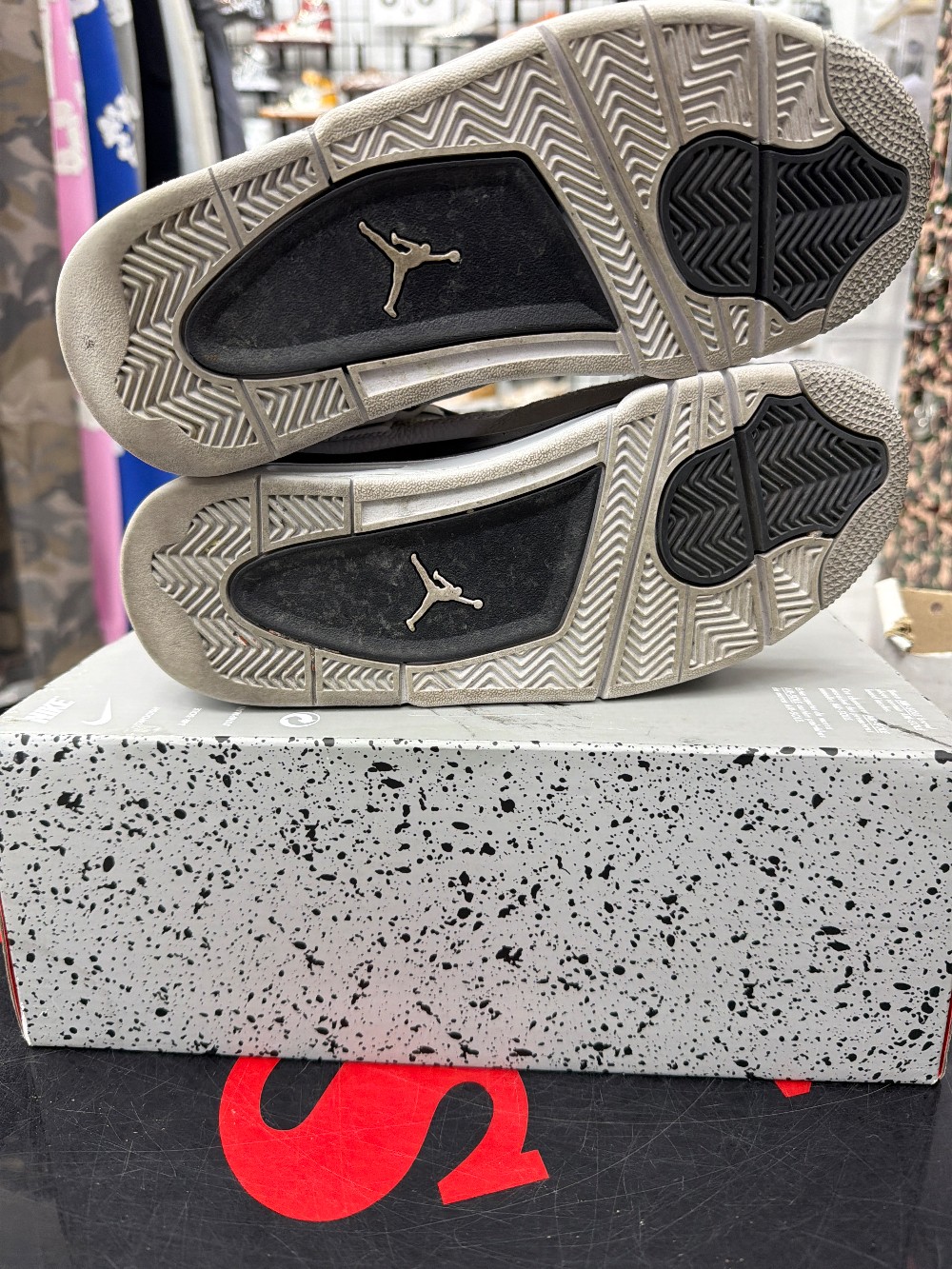 *USED/NO BOX LID* AJ 4 (GS) - MILITARY BLACK