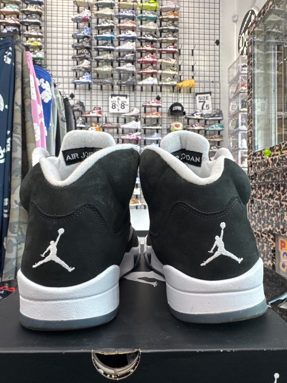 *USED* AJ 5 - MOONLIGHT (2021)