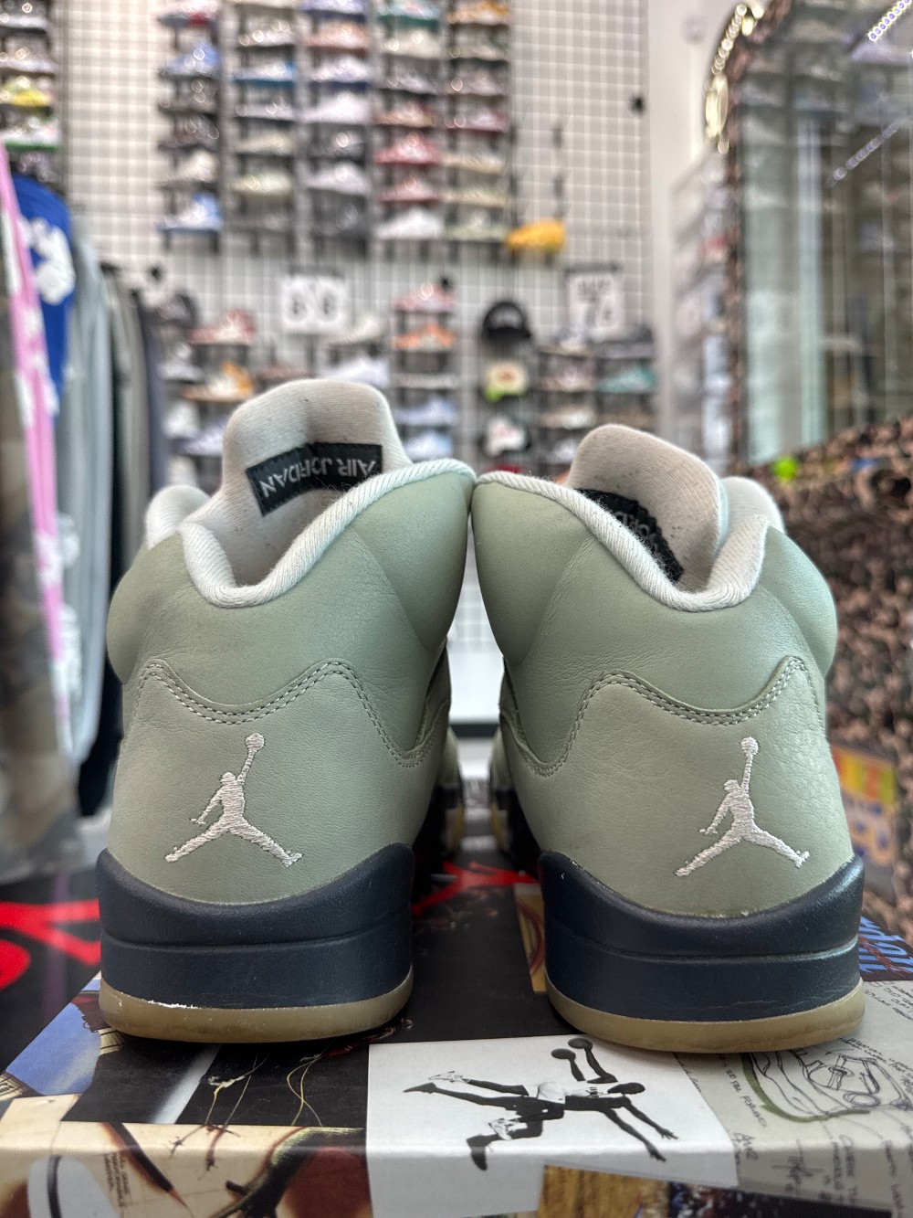 *USED* AJ 5 - JADE HORIZON