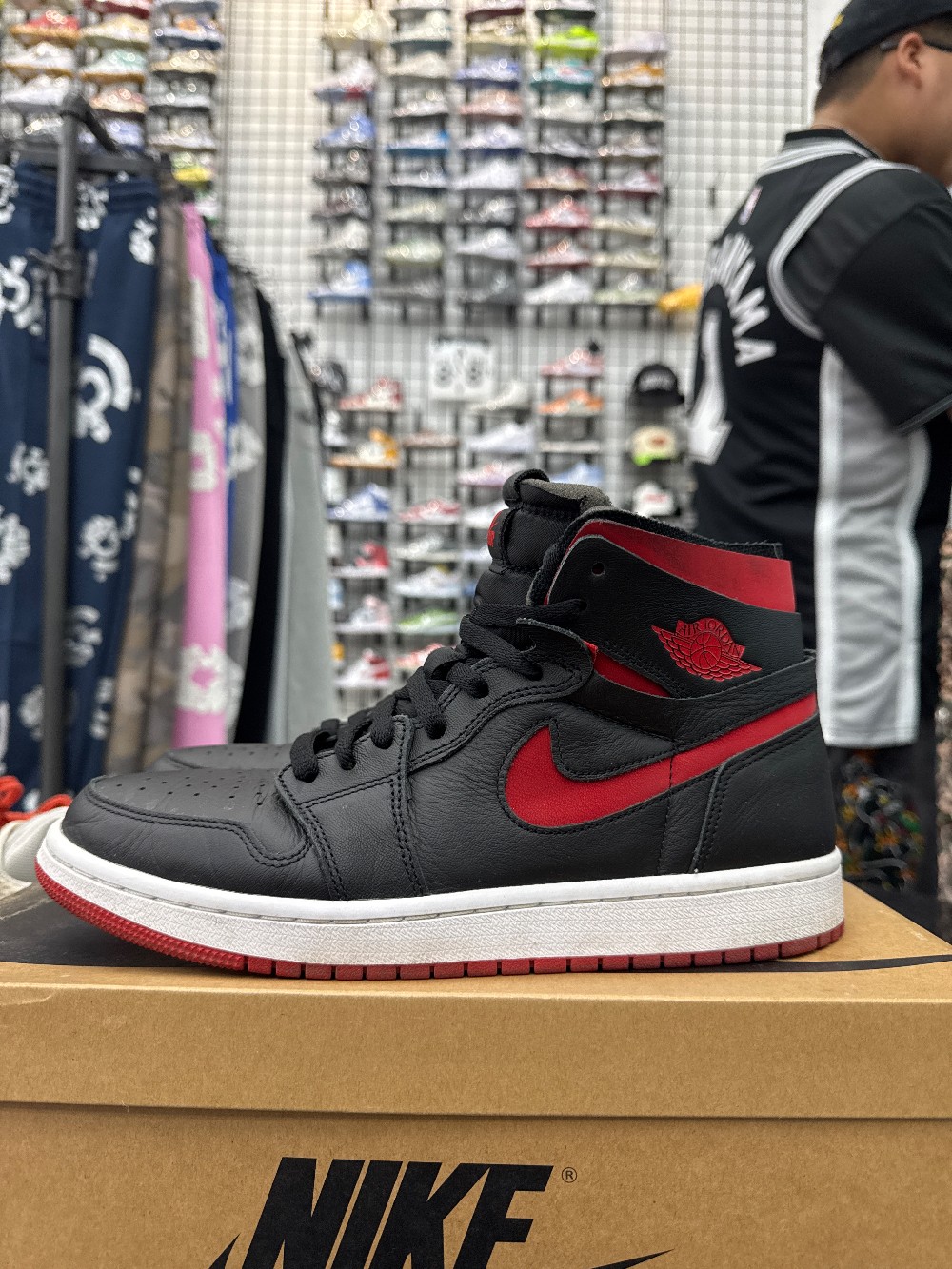 *USED* AJ 1 ZOOM CMFT (W) - BRED