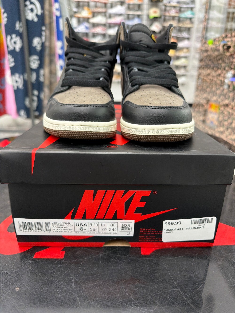 *USED* AJ 1 - PALOMINO