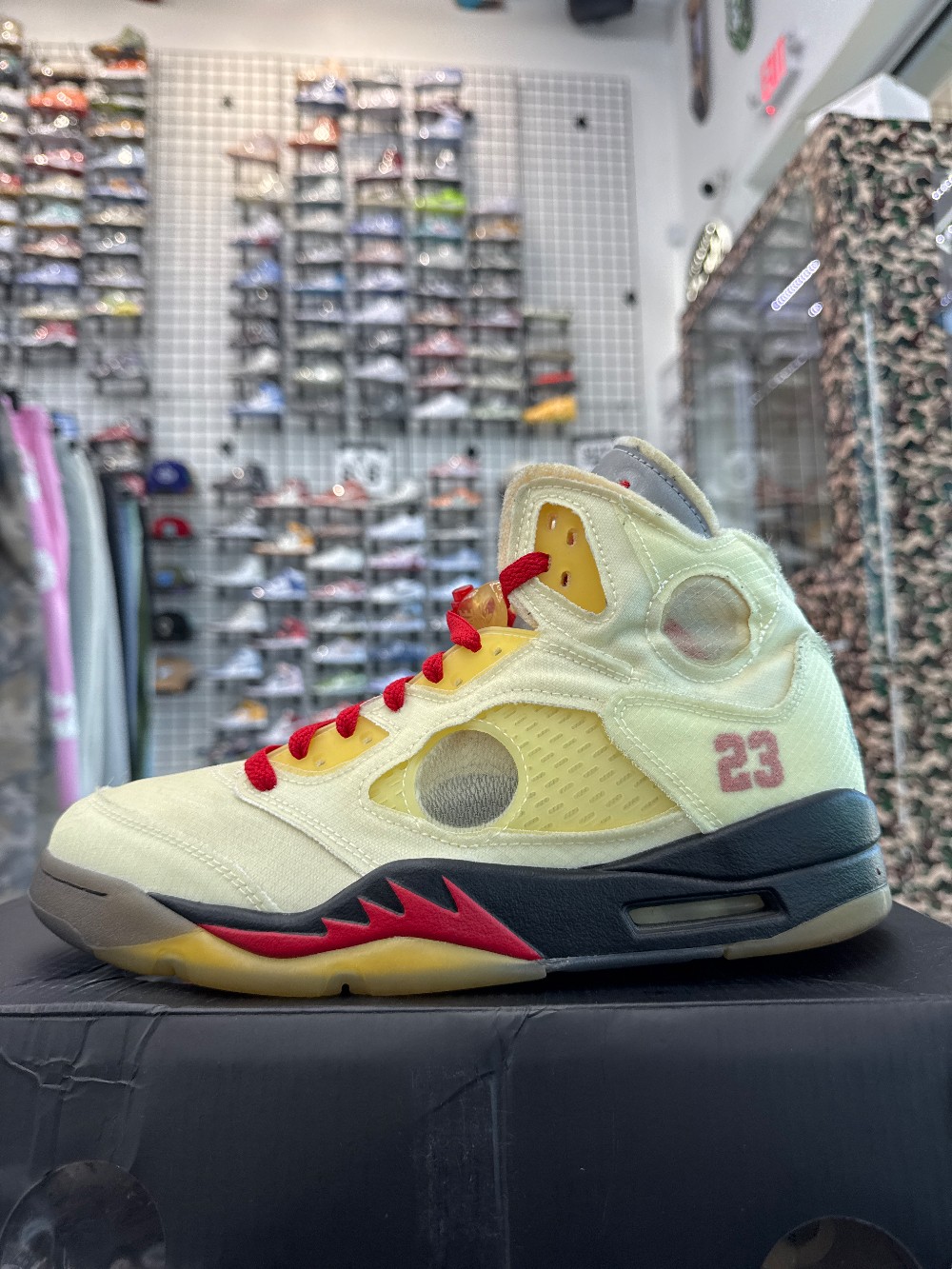 *USED* AJ 5 X OFF-WHITE - SAIL