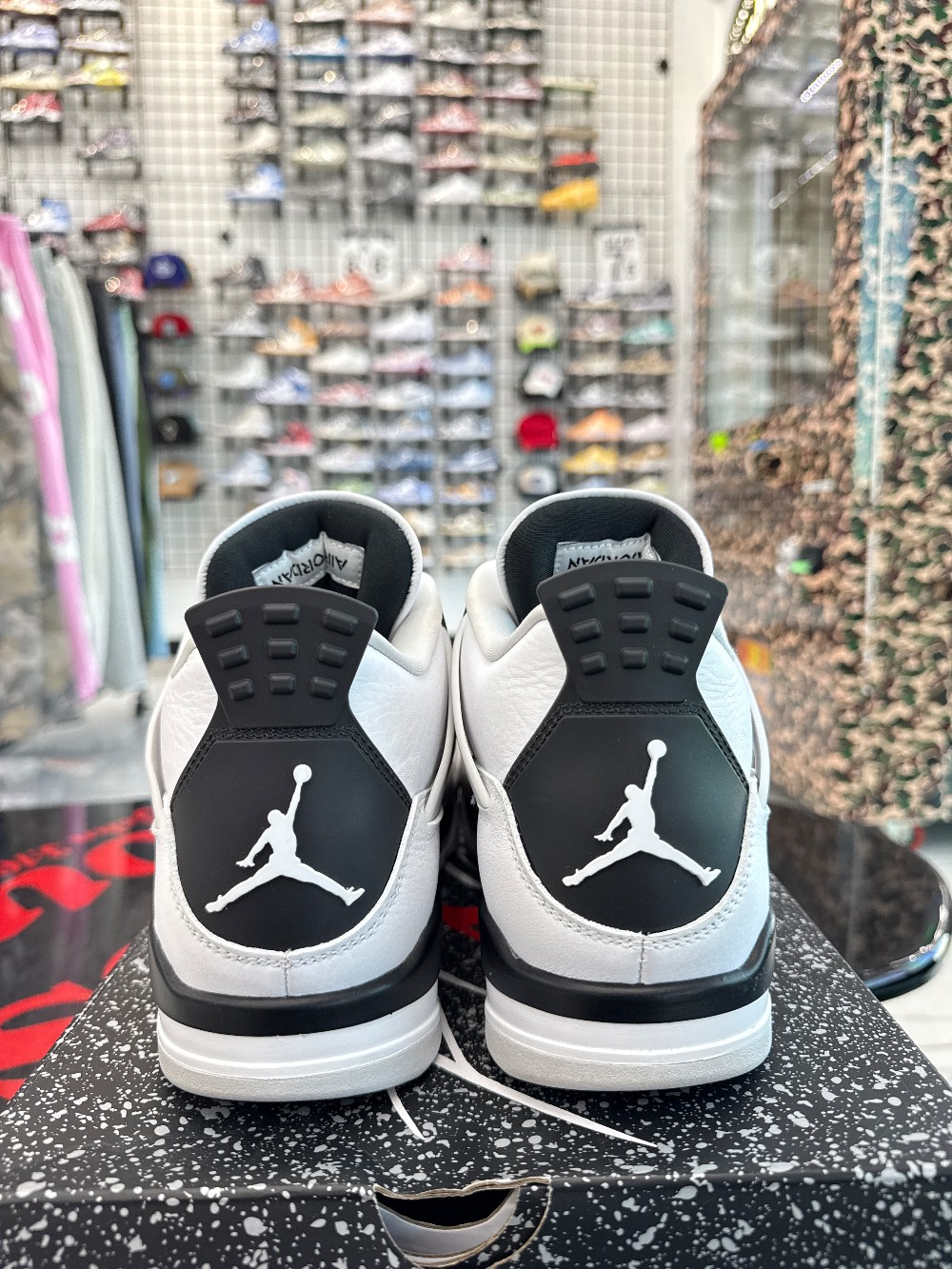 *VNDS* AJ 4 - MILITARY BLACK