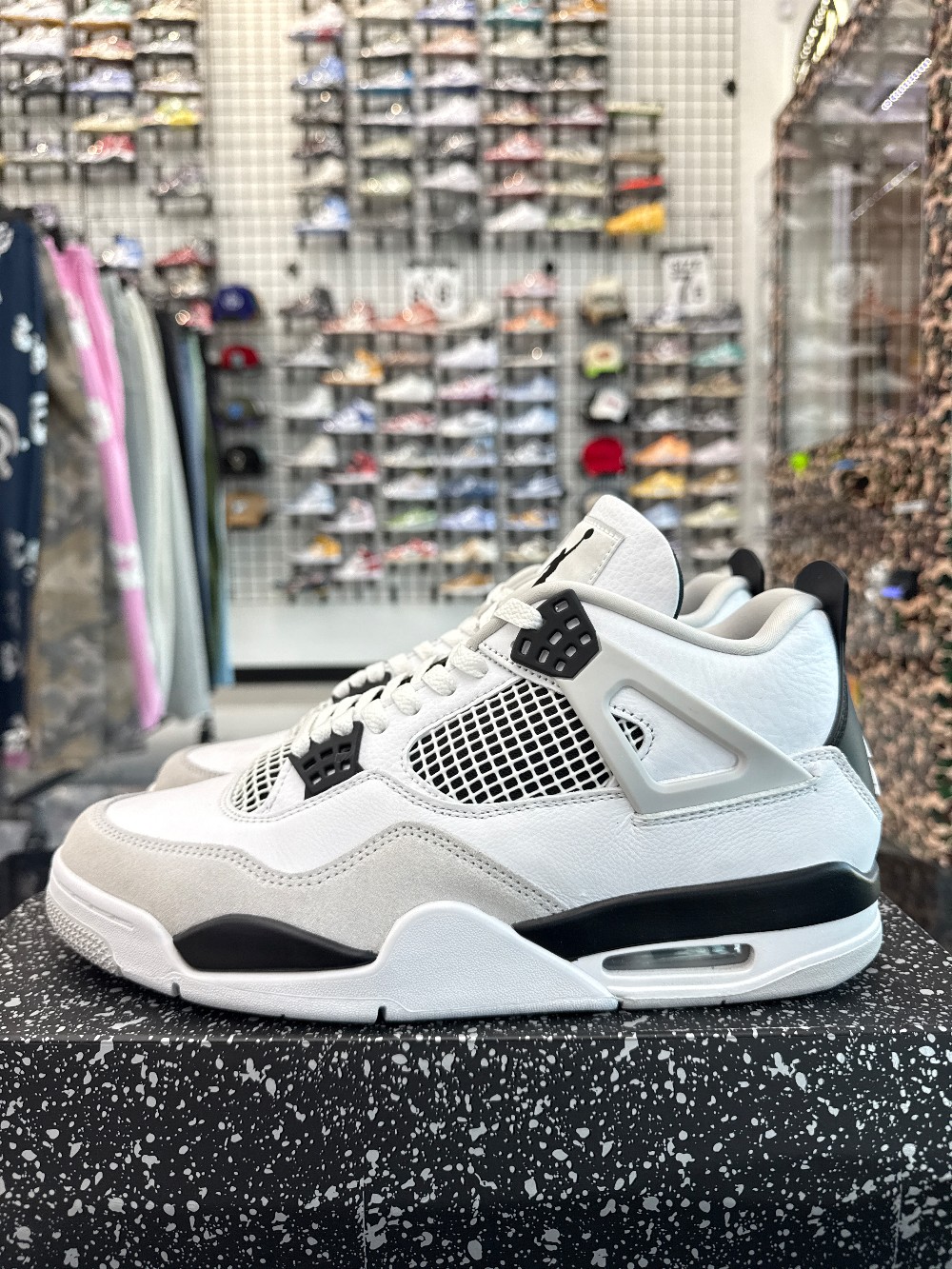 *VNDS* AJ 4 - MILITARY BLACK