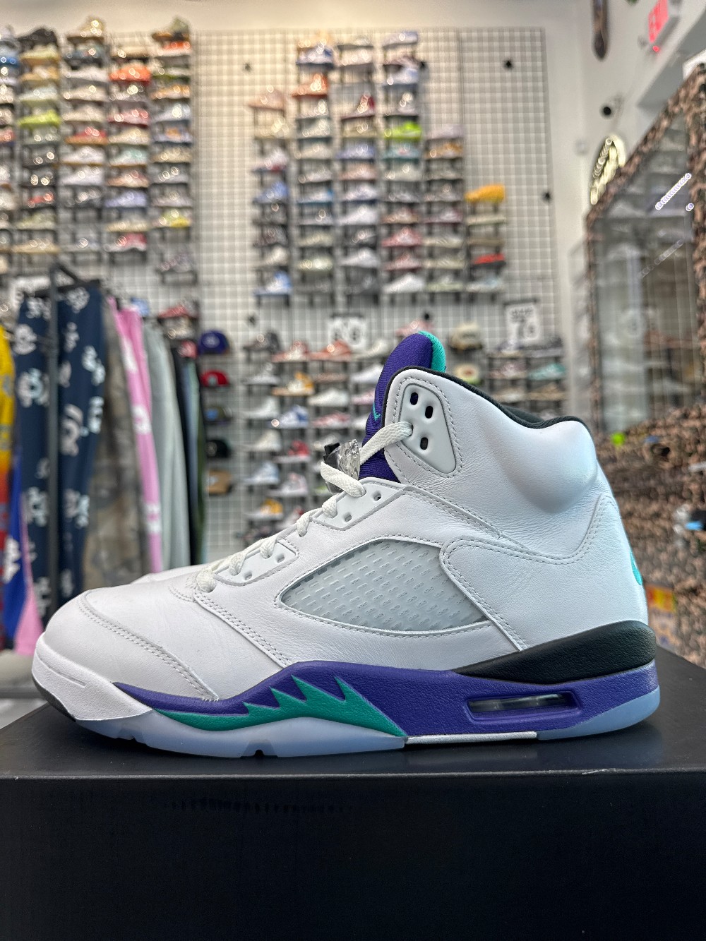 *USED* AJ 5 - GRAPE (2025)