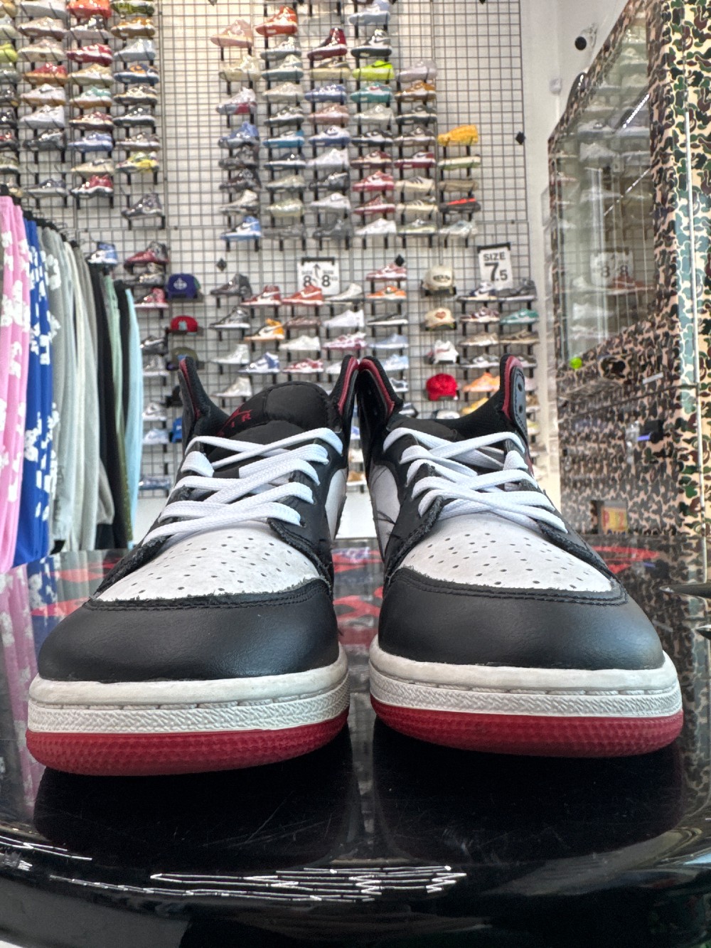 *USED/NO BOX* AJ 1 MID (GS) - GYM RED BLACK TOE