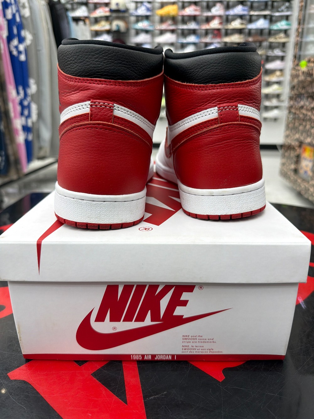 *USED* AJ 1 - HERITAGE