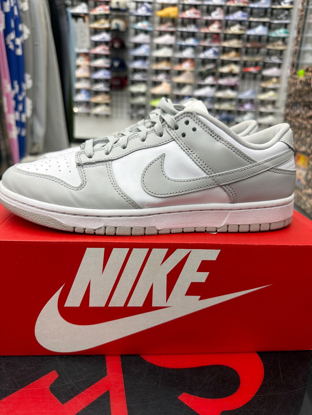*USED* NIKE DUNK LOW - GREY FOG