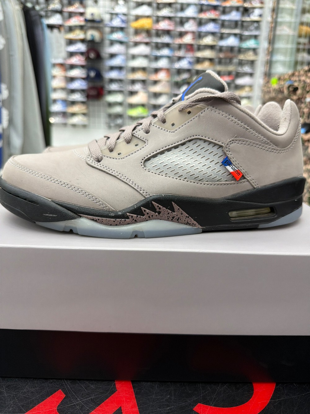 *USED* AJ 5 LOW - PSG (2022)