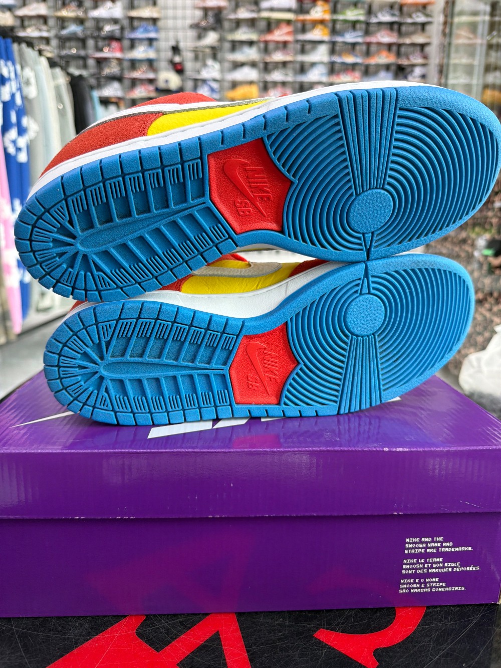 *VNDS* NIKE SB - BART SIMPSON