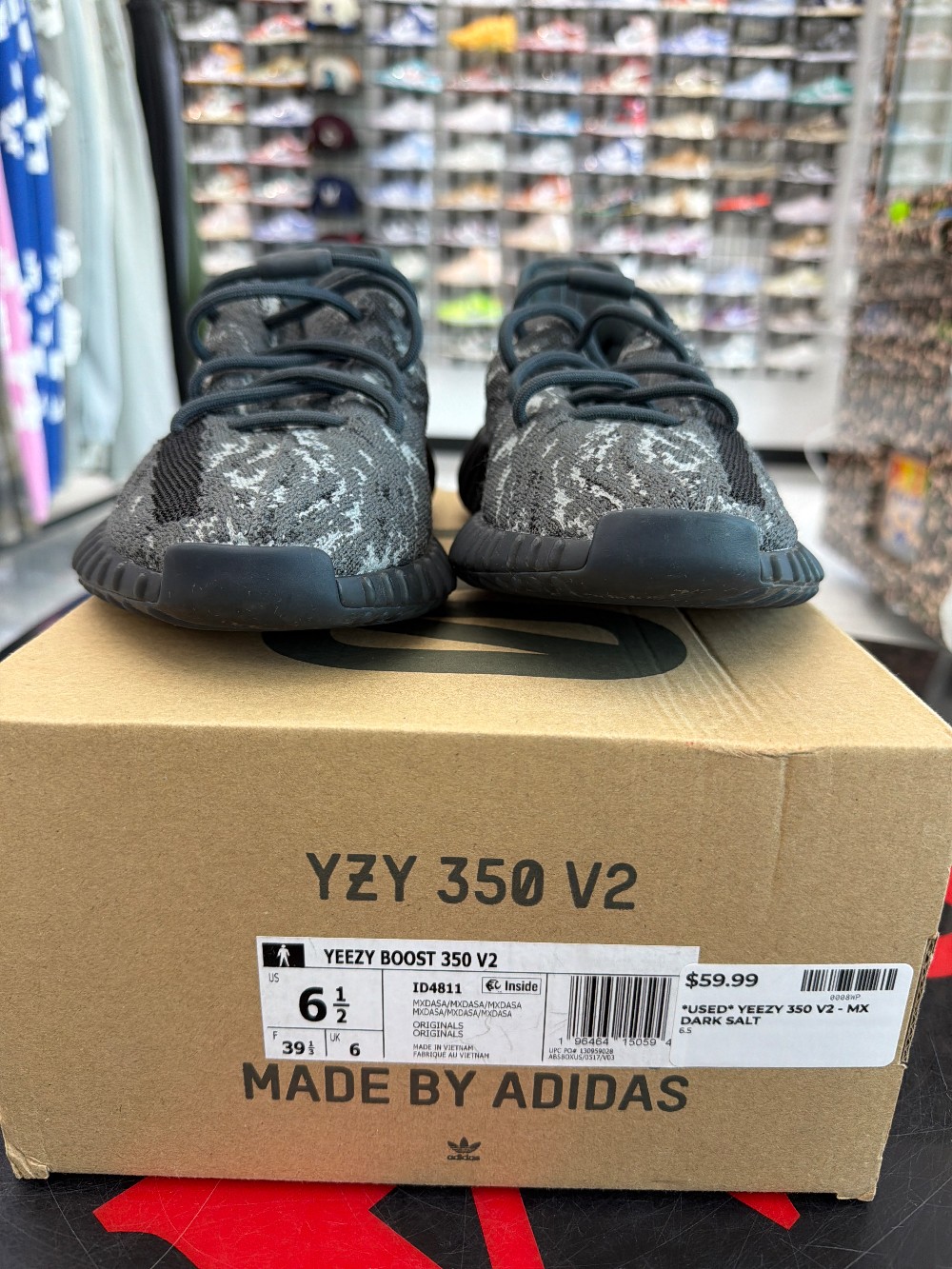 *USED* YEEZY 350 V2 - MX DARK SALT