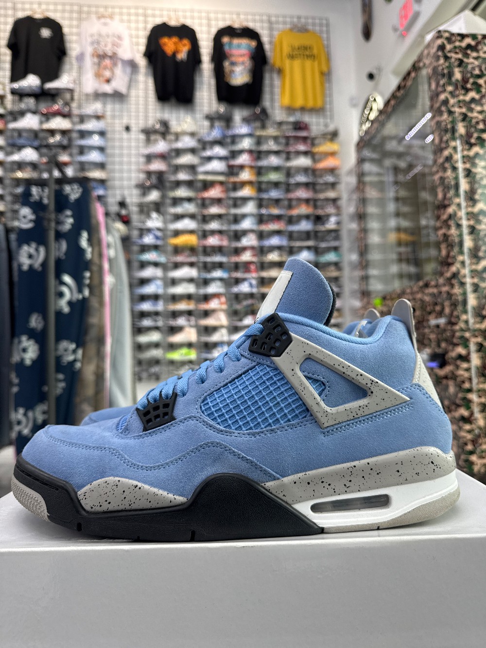 *USED* AJ 4 - UNC