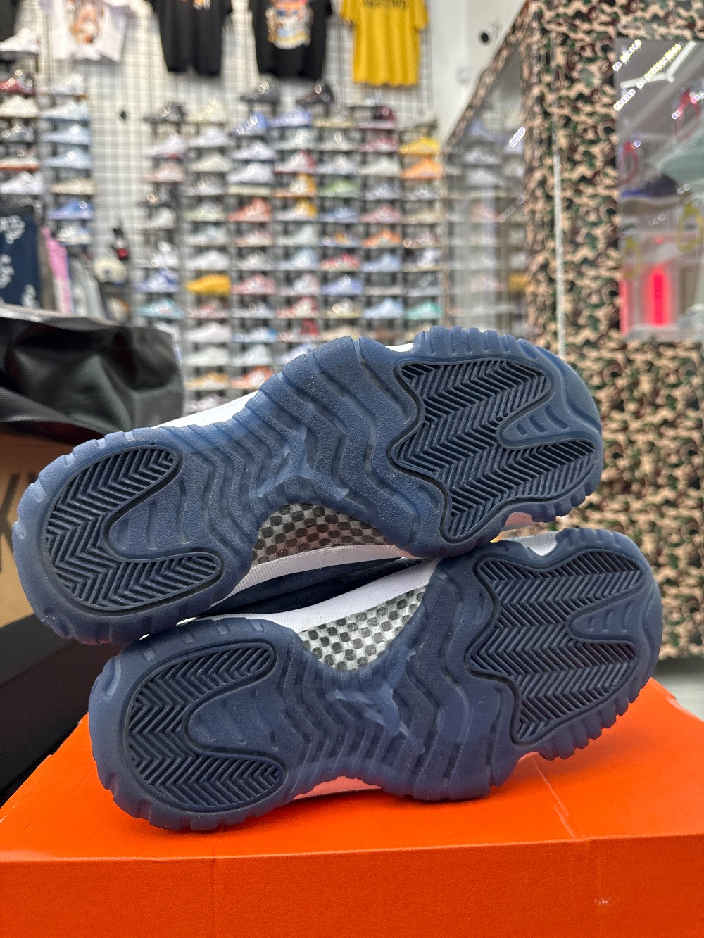 *USED/REP. BOX* AJ 11 (W) - MIDNIGHT NAVY