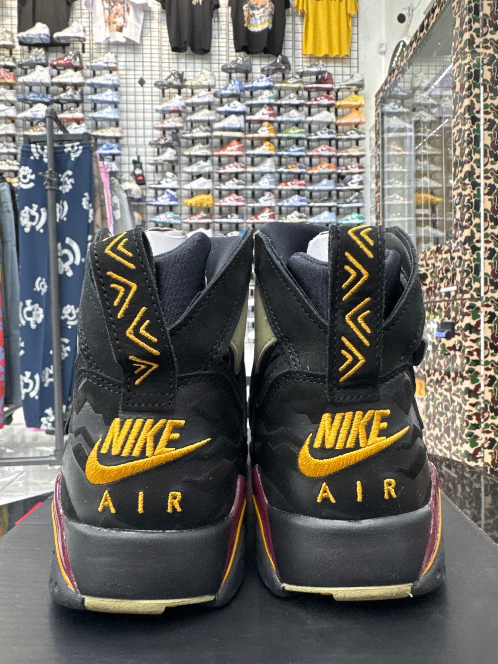 *USED* AJ 7 - BLACK OLIVE