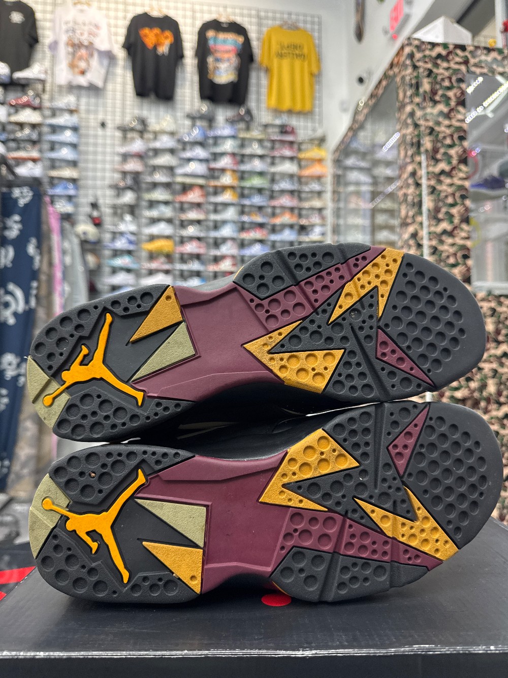 *USED* AJ 7 - BLACK OLIVE