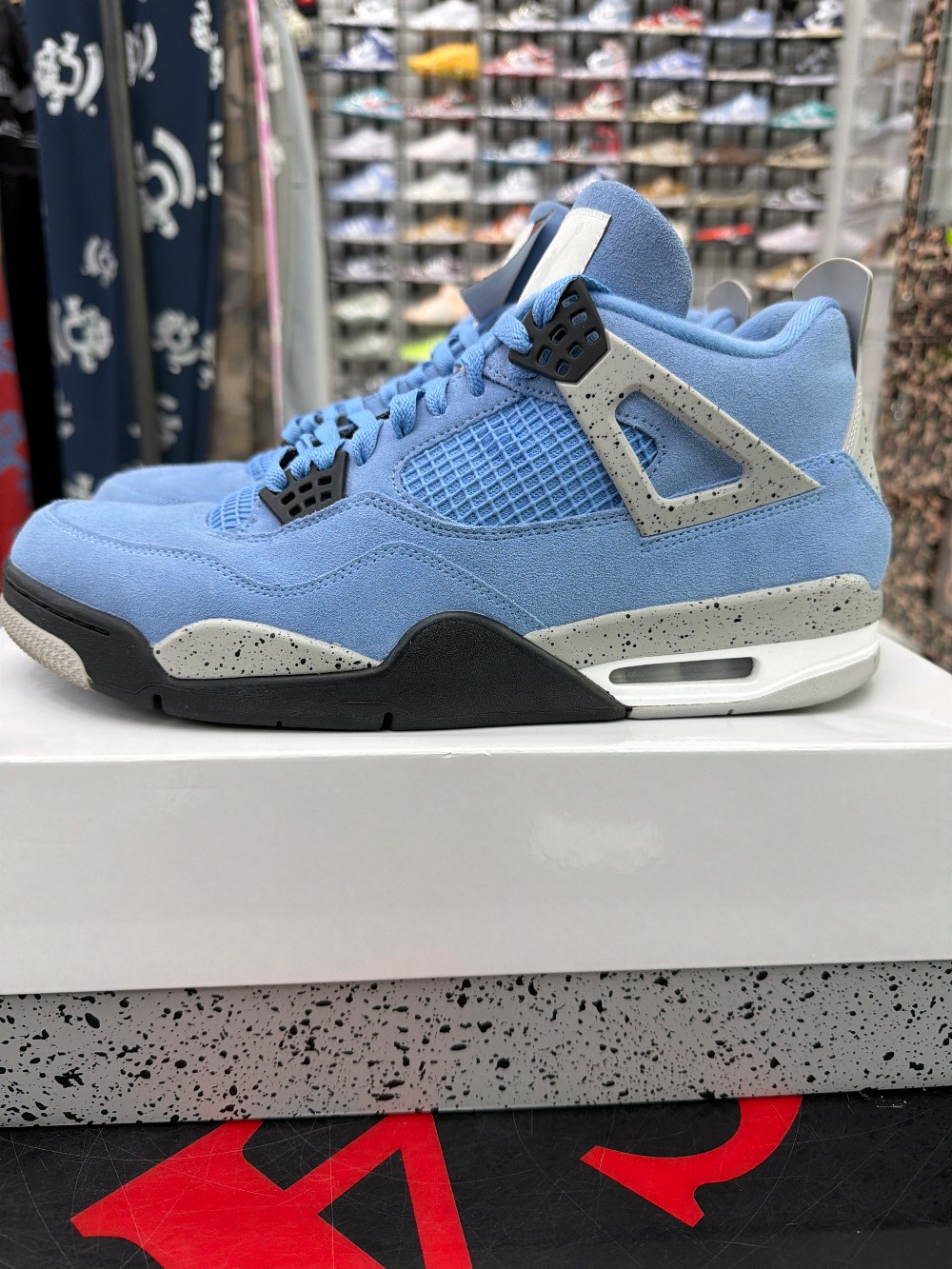 *USED* AJ 4 - UNC