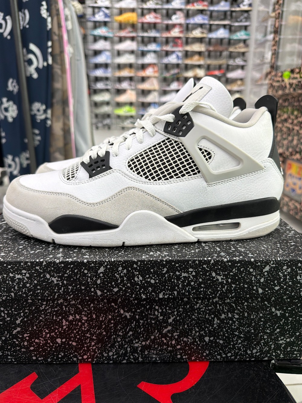 *USED* AJ 4 - MILITARY BLACK