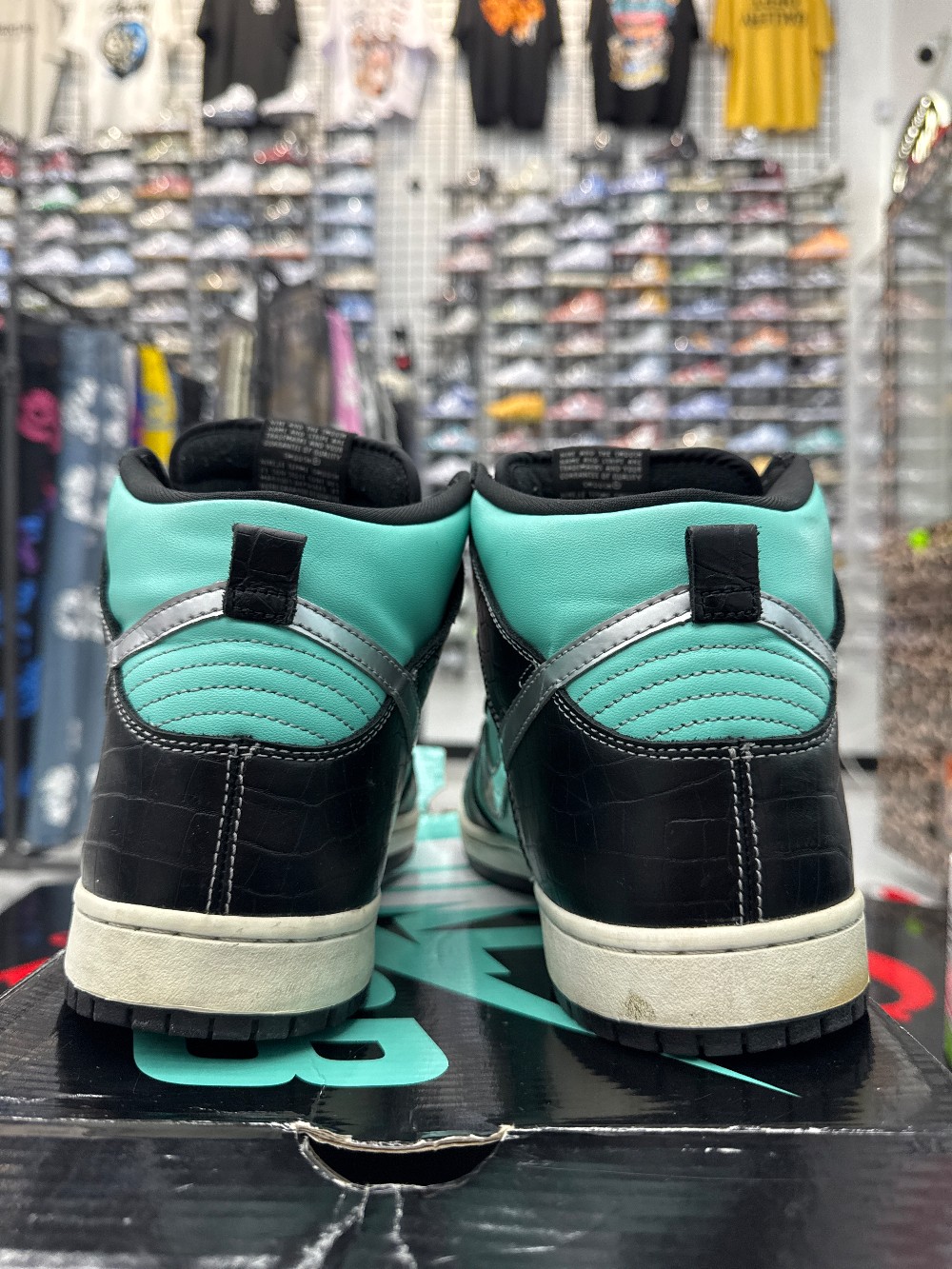 *USED* NIKE SB DUNK HIGH - DIAMOND SUPPLY CO.