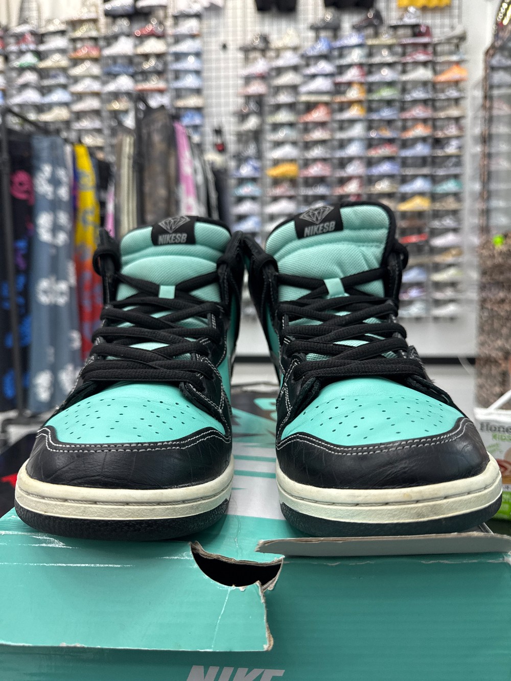*USED* NIKE SB DUNK HIGH - DIAMOND SUPPLY CO.