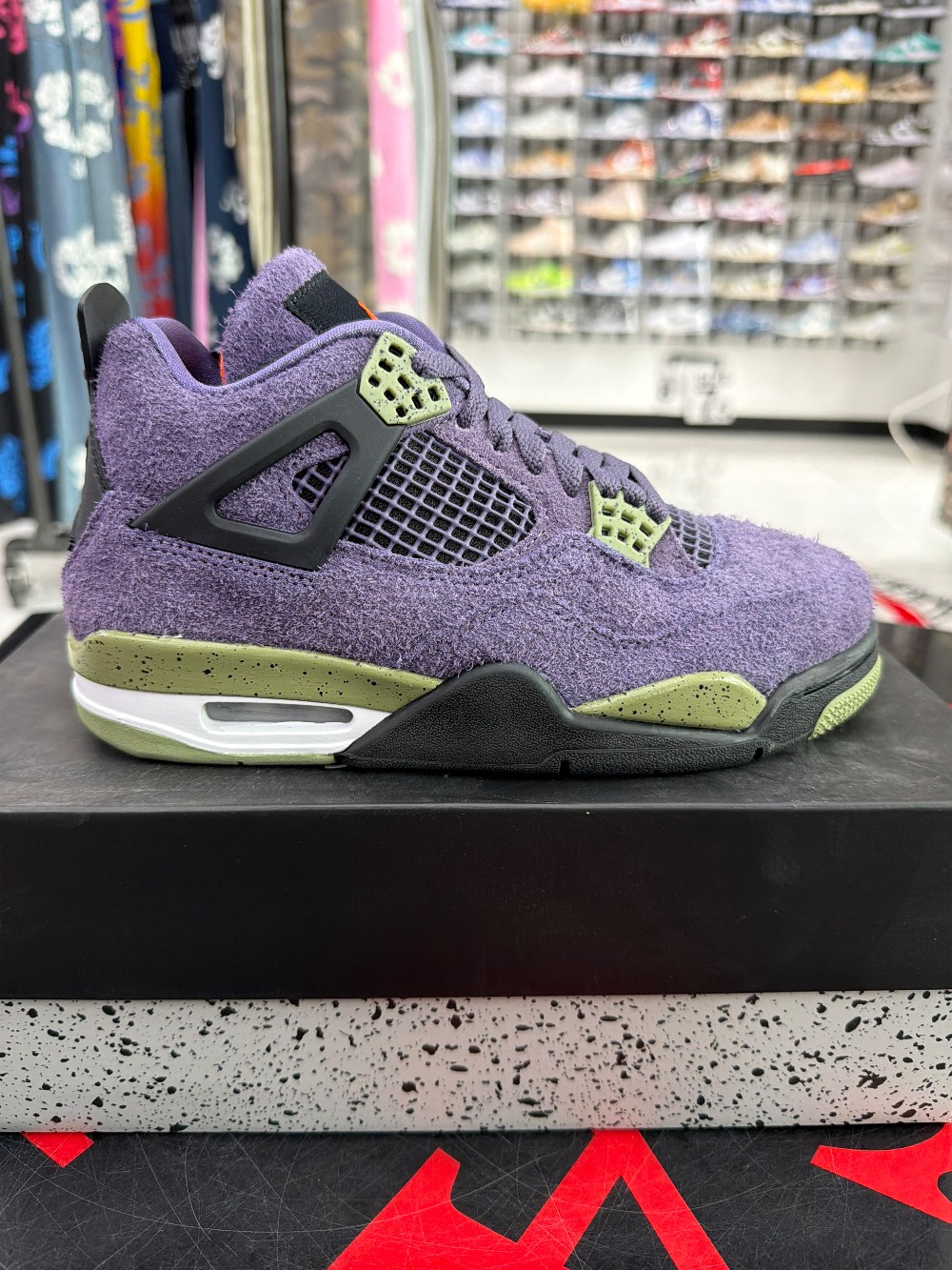 AJ 4 (W) - CANYON PURPLE