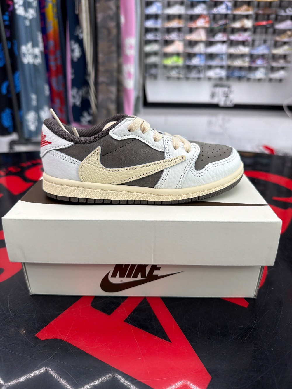 AJ 1 LOW X TRAVIS SCOTT (TD)- REVERSE MOCHA