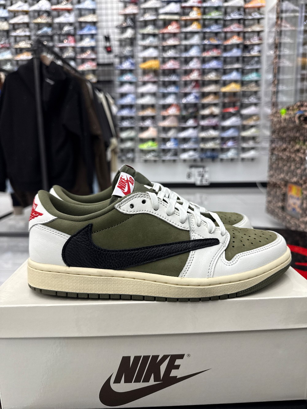 *USED* AJ 1 LOW X TRAVIS SCOTT - MEDIUM OLIVE
