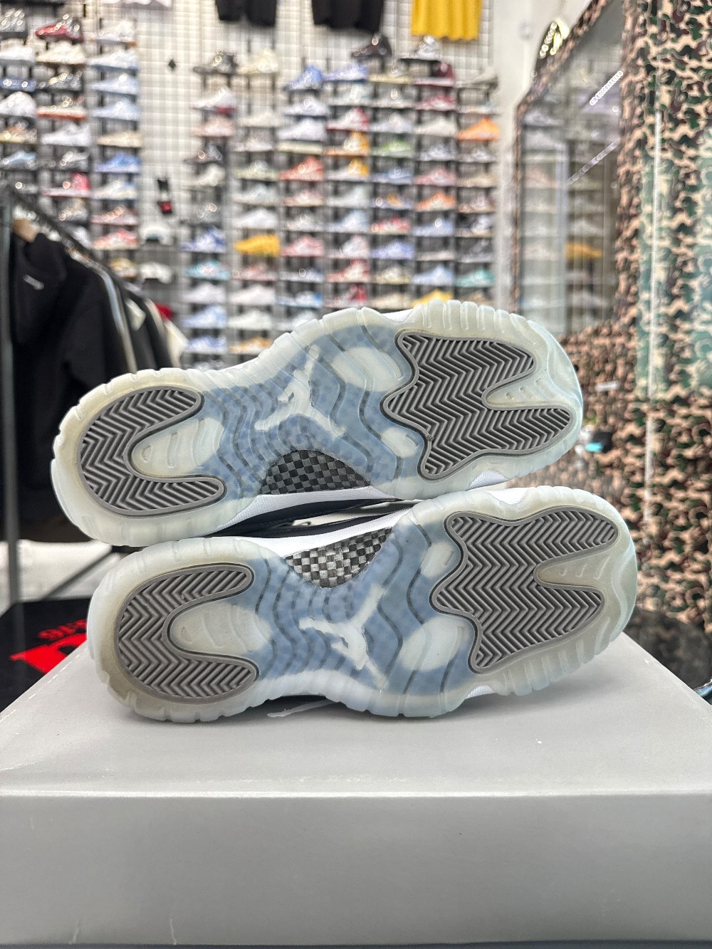 *USED* AJ 11 (GS) - COOL GREY (2021)