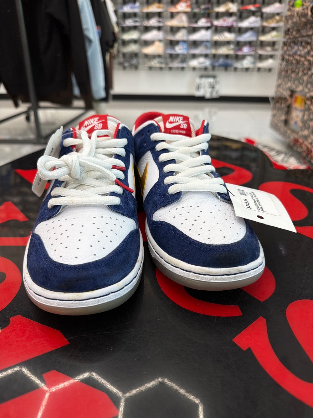 *USED/NO BOX* NIKE SB - BMW ISHOD WAR BLUE RED