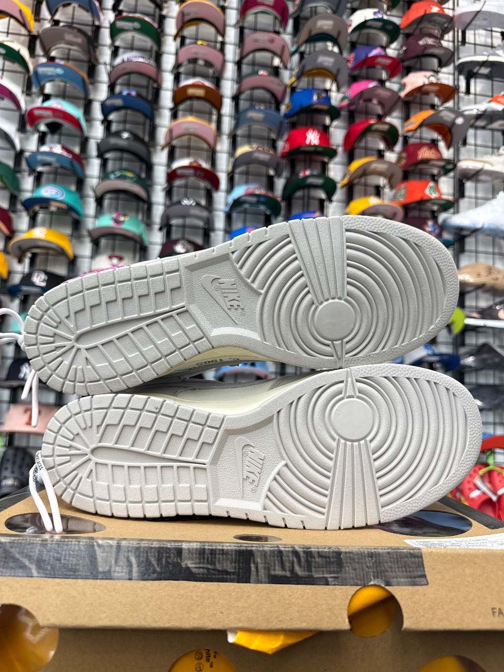 *PADS* NIKE DUNK LOW X OFF-WHITE - LOT 3