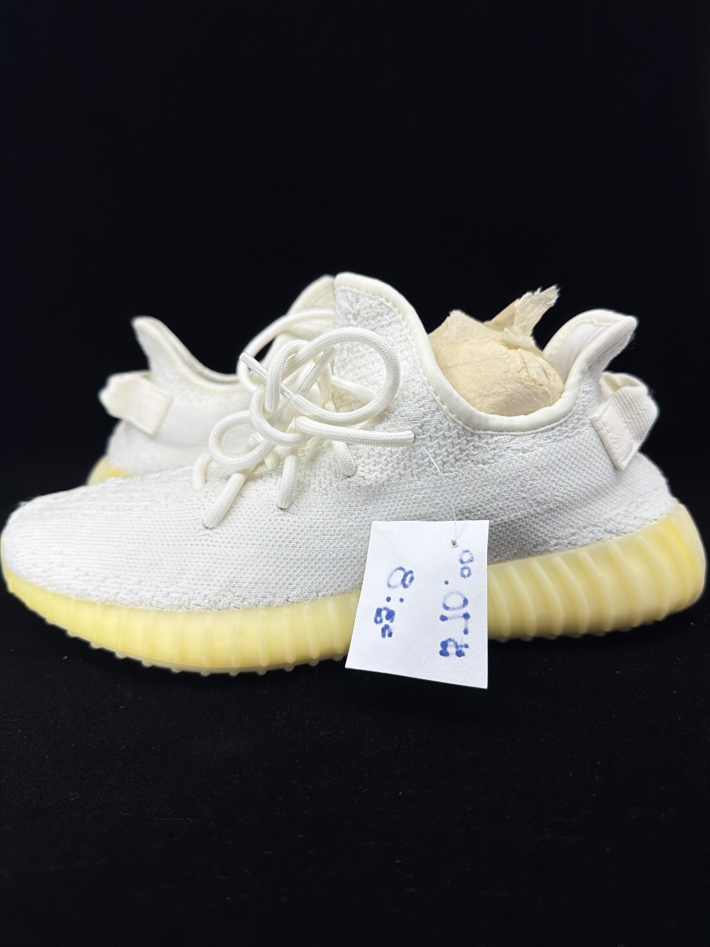 *USED* YEEZY 350 V2 - CREAM