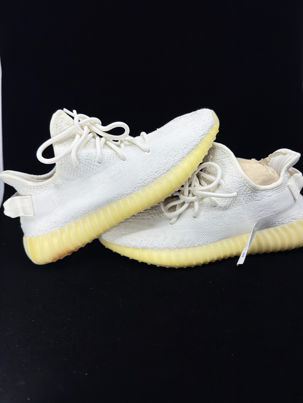 *USED* YEEZY 350 V2 - CREAM