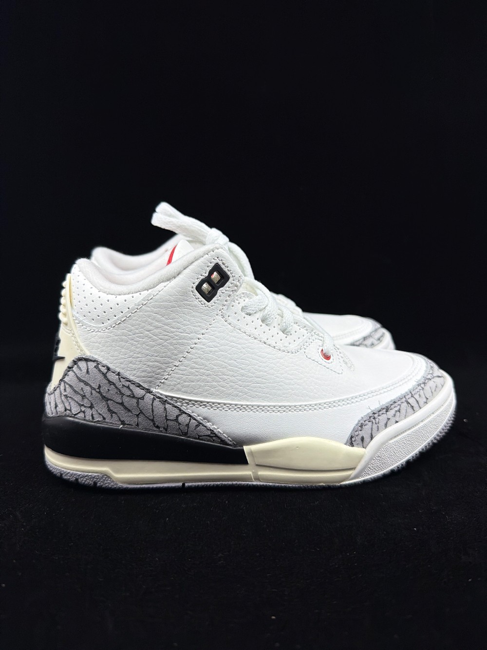 AJ 3 (PS) - WHITE CEMENT REIMAGINED