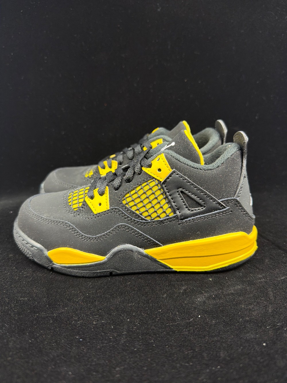 AJ 4 (PS) - THUNDER (2023)