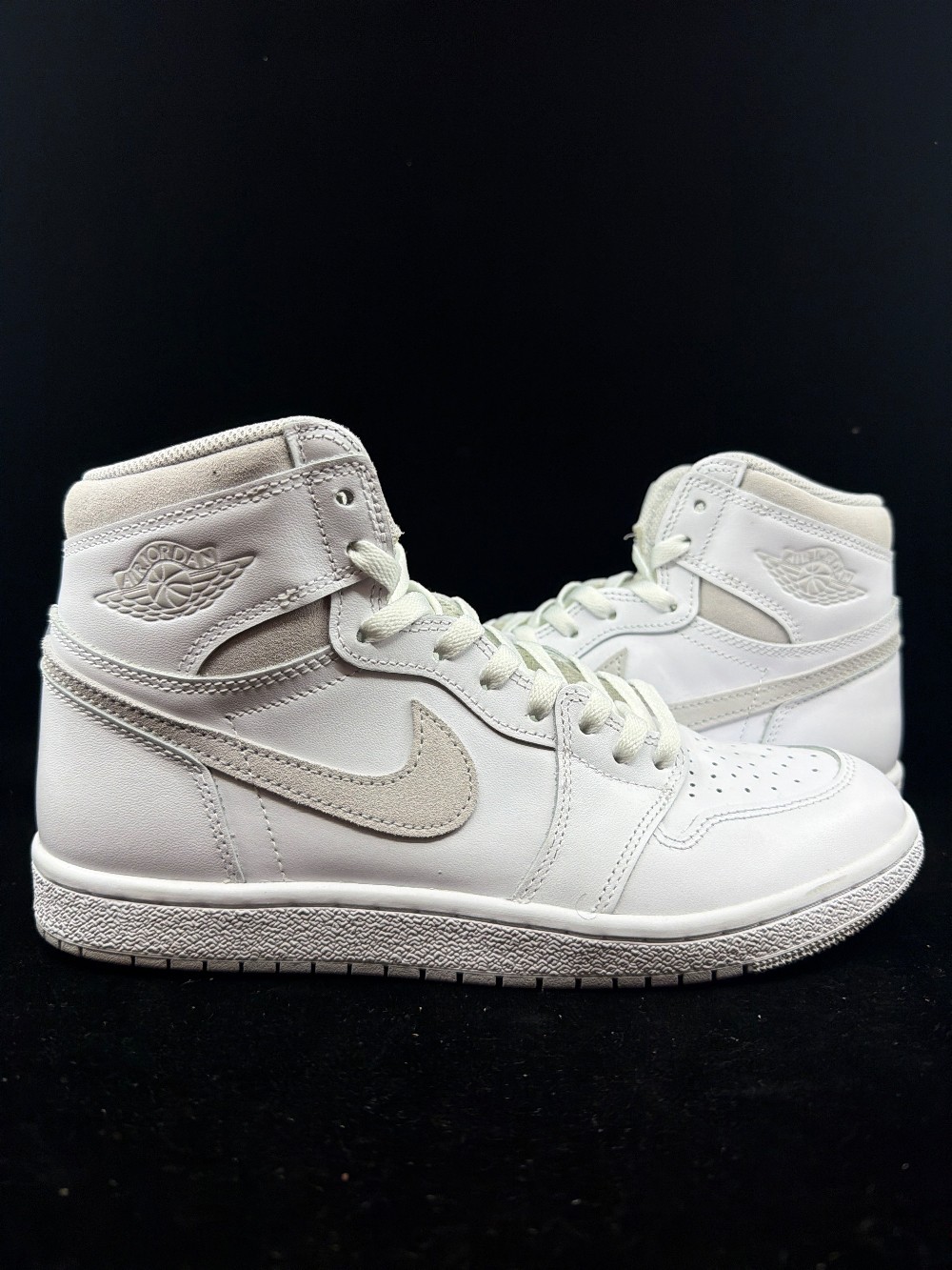 *USED* AJ 1 '85 - NEUTRAL GREY