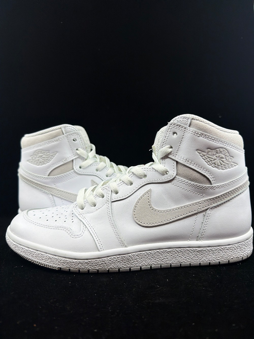 *USED* AJ 1 '85 - NEUTRAL GREY