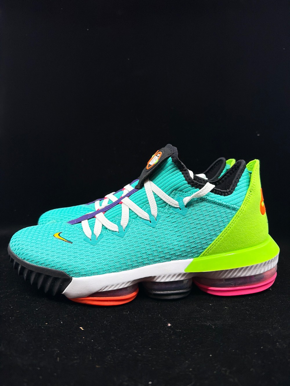NIKE LEBRON 16 LOW - AIR MAX TRAINER 2