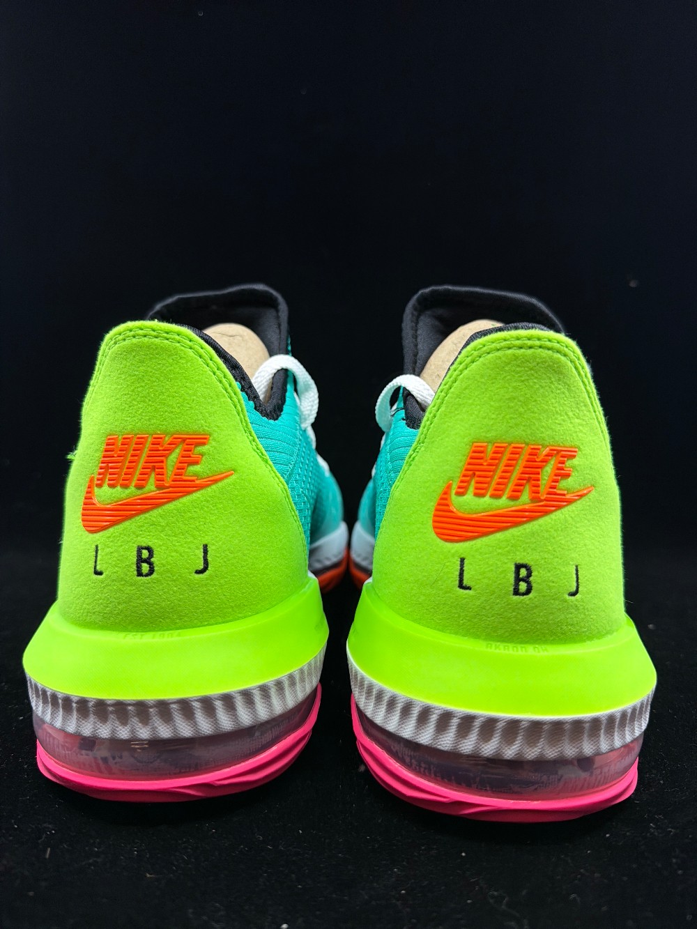 NIKE LEBRON 16 LOW - AIR MAX TRAINER 2