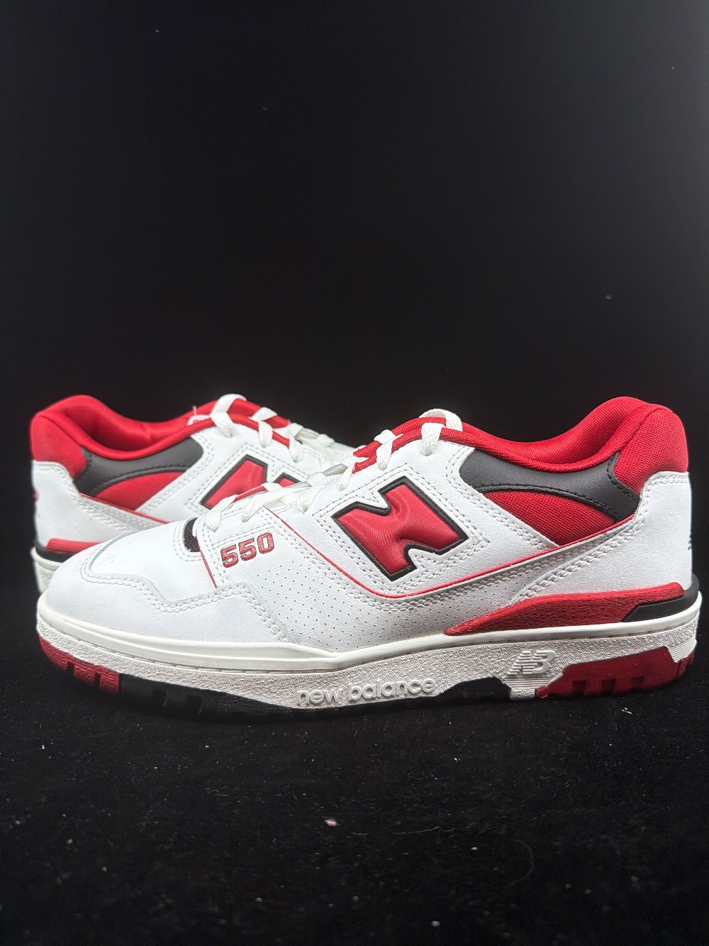 *USED* NEW BALANCE 550 - WHITE RED