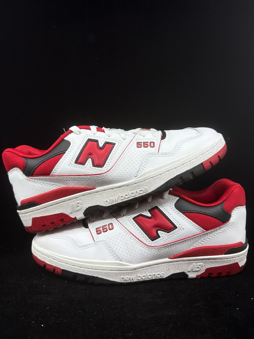 *USED* NEW BALANCE 550 - WHITE RED