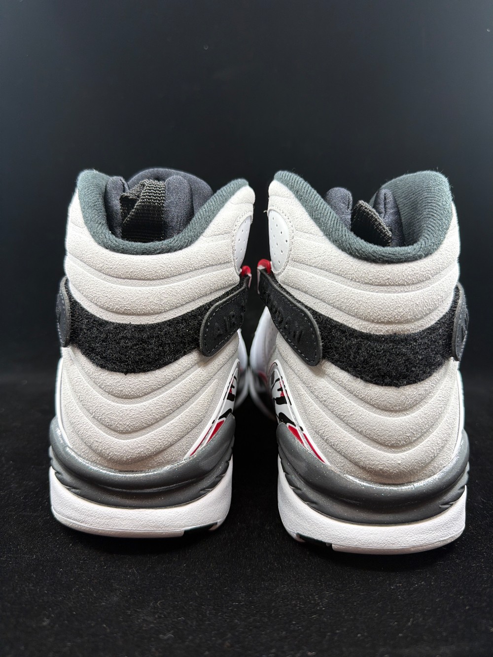 AJ 8 - BUGS BUNNY (2025)