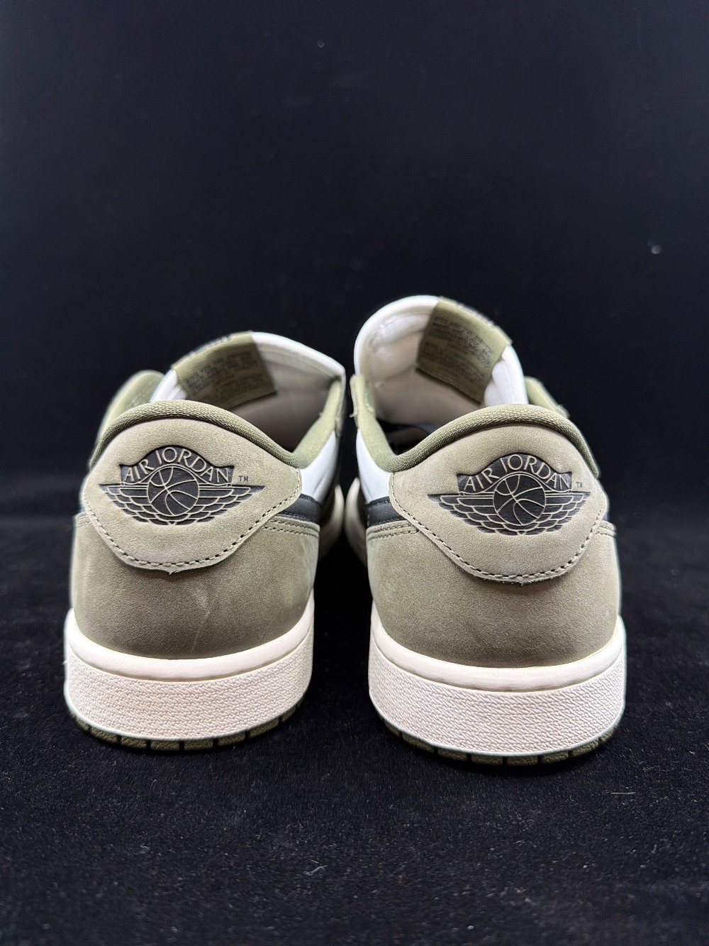 AJ 1 LOW - MEDIUM OLIVE