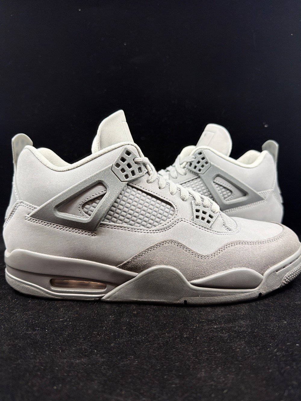 *USED* AJ 4 - PARIS WET CEMENT