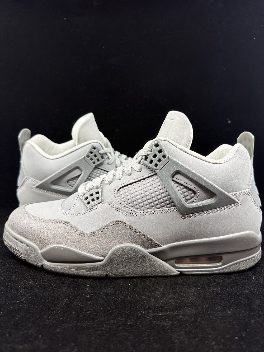 *USED* AJ 4 - PARIS WET CEMENT