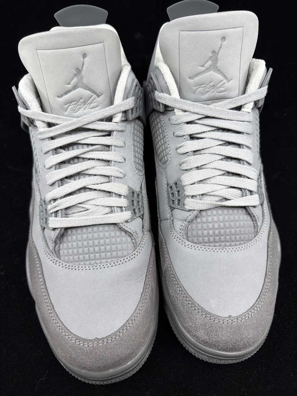 *USED* AJ 4 - PARIS WET CEMENT