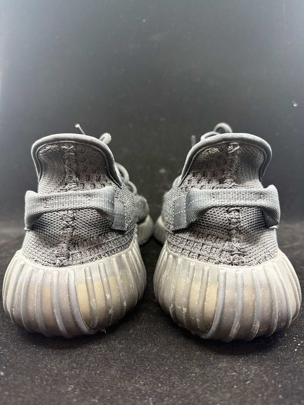 *USED* YEEZY BOOST 350 VS - ONYX