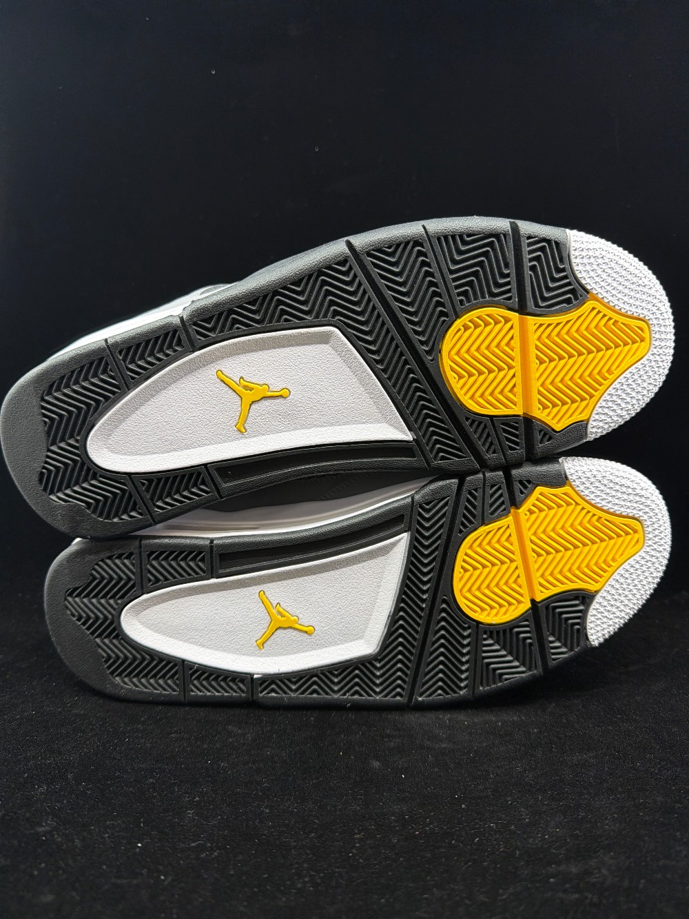 AJ 4 - COOL GREY (2019)